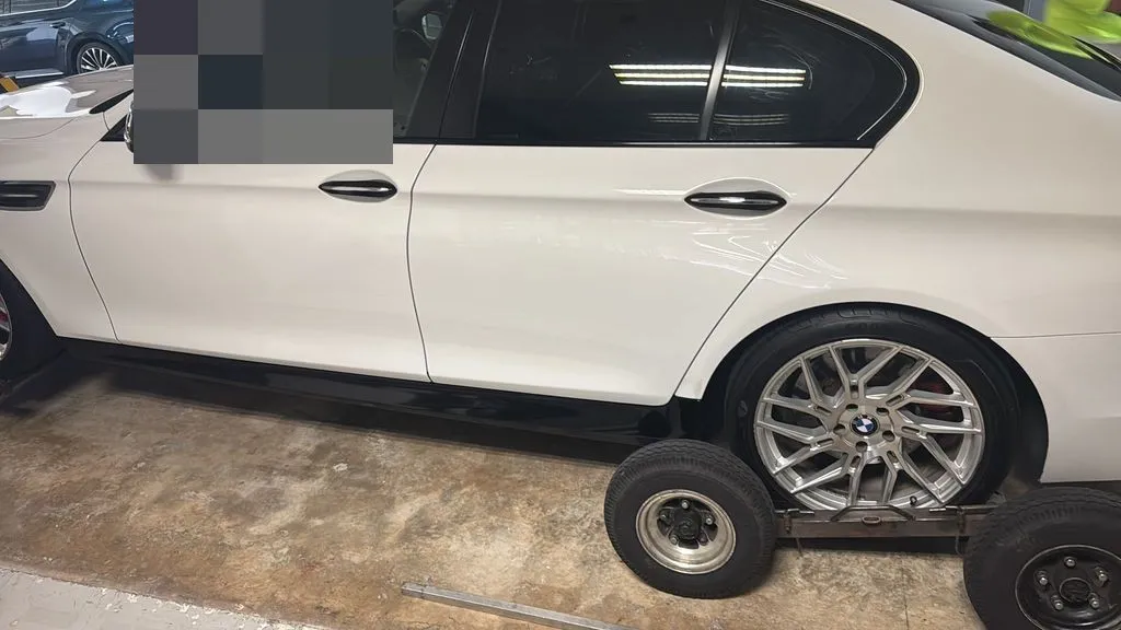 BMW 523i (F10) in our Singapore workshop for a timing noise diagnosis