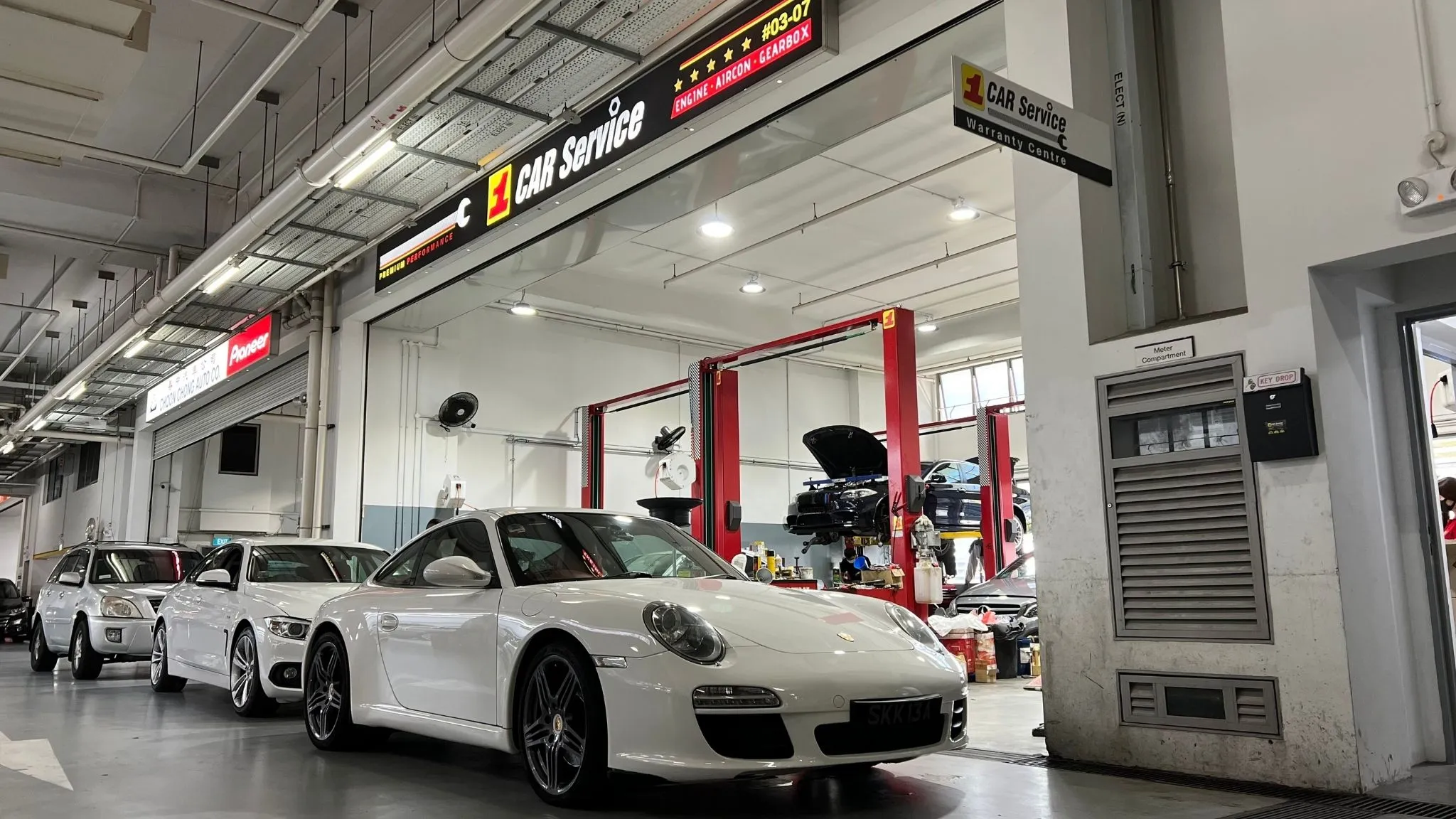 The 1 Car Service workshop bays in Sin Ming AutoCity, Singapore