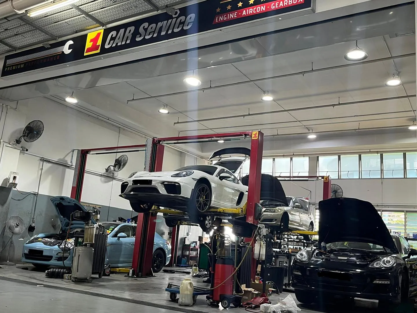 Air Strut and Air Spring Replacement