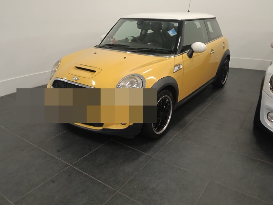 MINI Cooper / One handled by 1 Car Service
