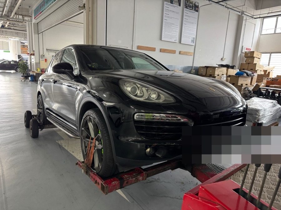 Porsche Cayenne handled by 1 Car Service