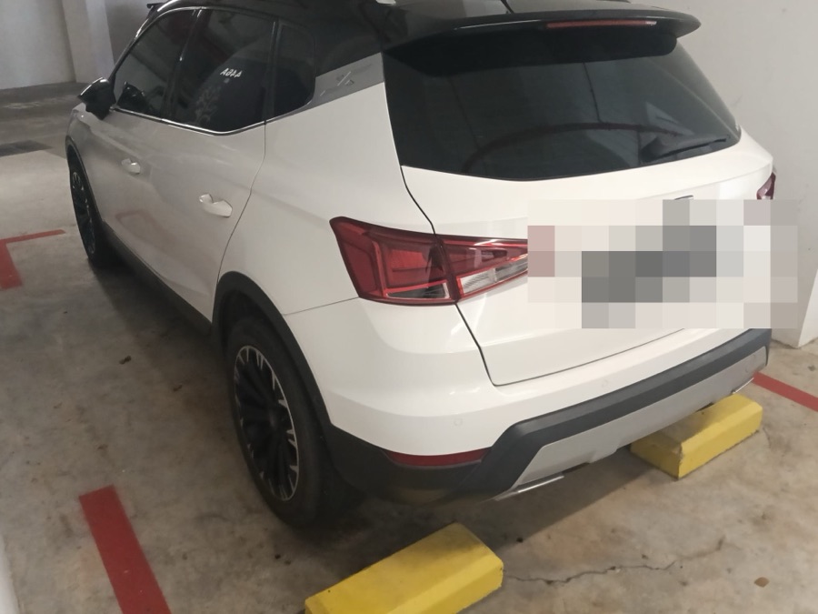 Seat handled by 1 Car Service